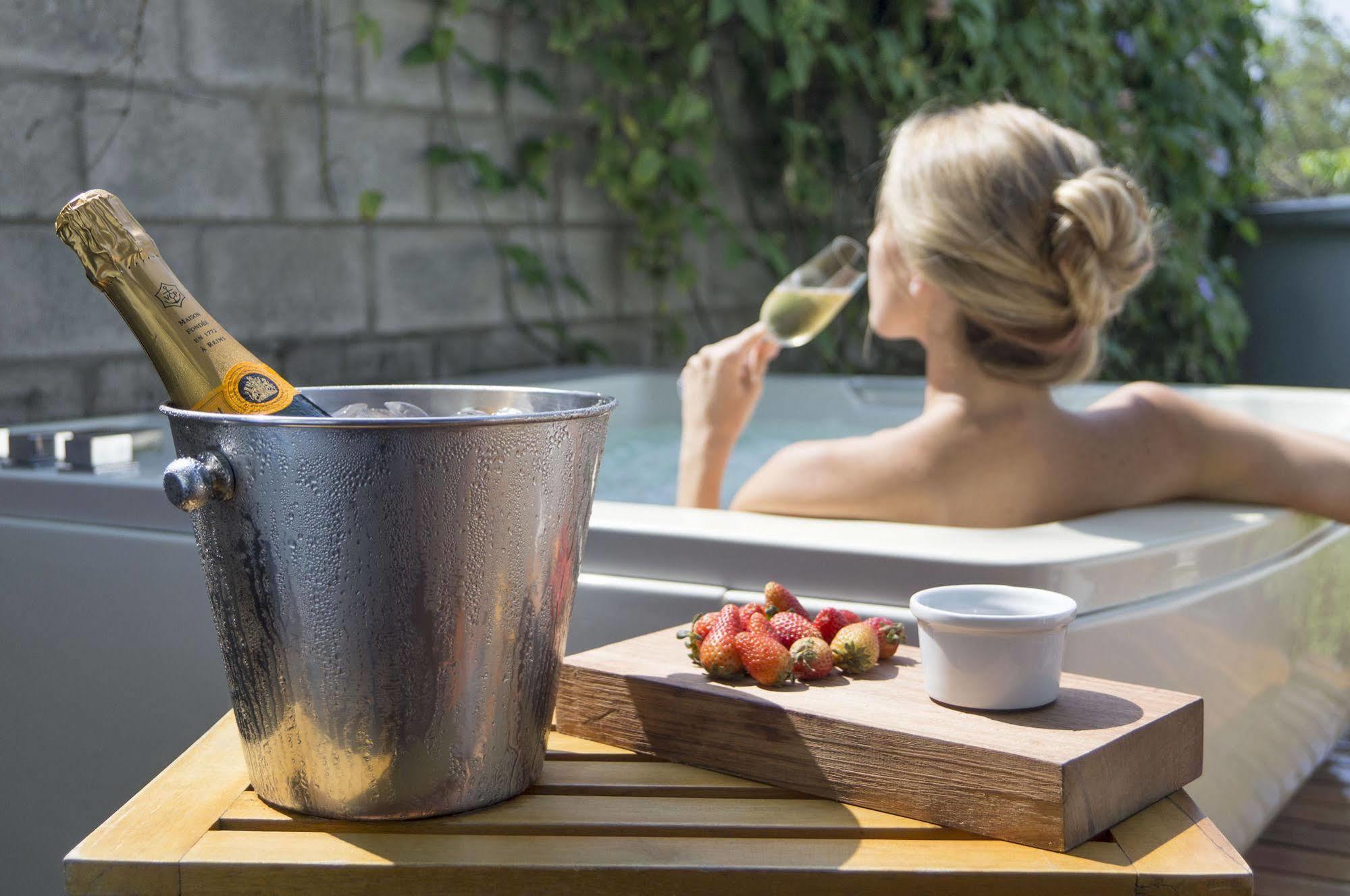 Acquasanta Lofts Hotel Cali Eksteriør bilde